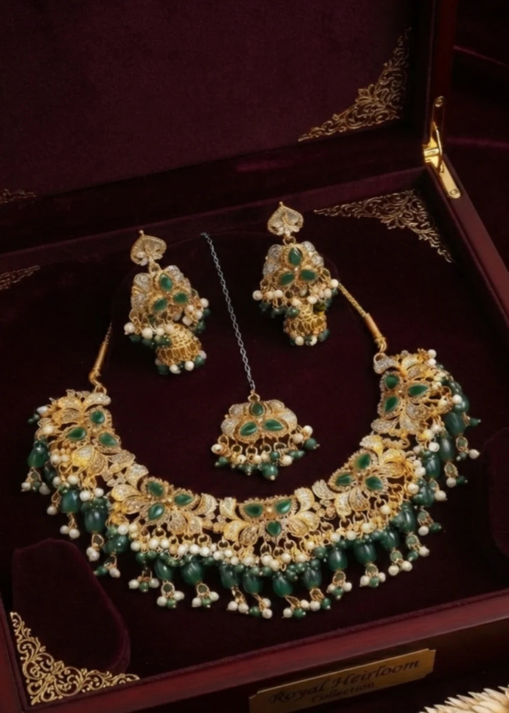 Shahi Haraa Set